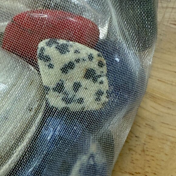 Mixed Polished Gemstones & Fossils Crafting Set In Sheer Drawstring Bag - Picture 6 of 12